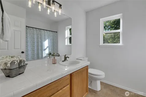 12923 170th Street Ct E Puyallup WA 98374