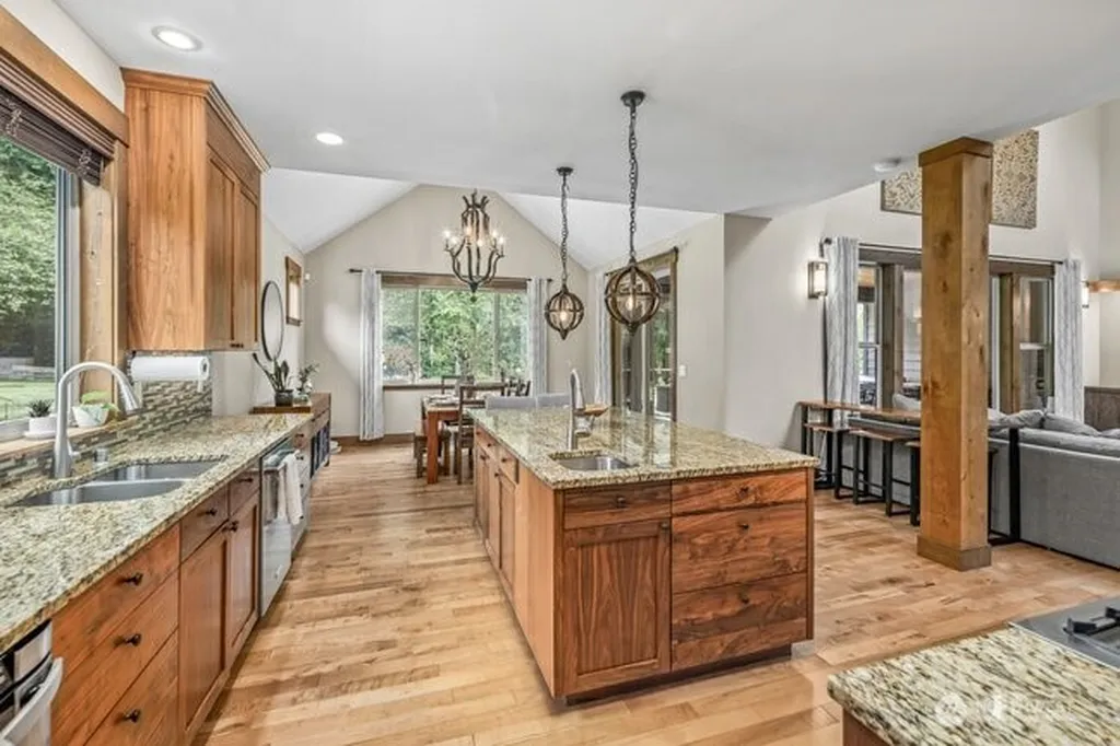 4220 121st Drive NE Lake Stevens WA 98258