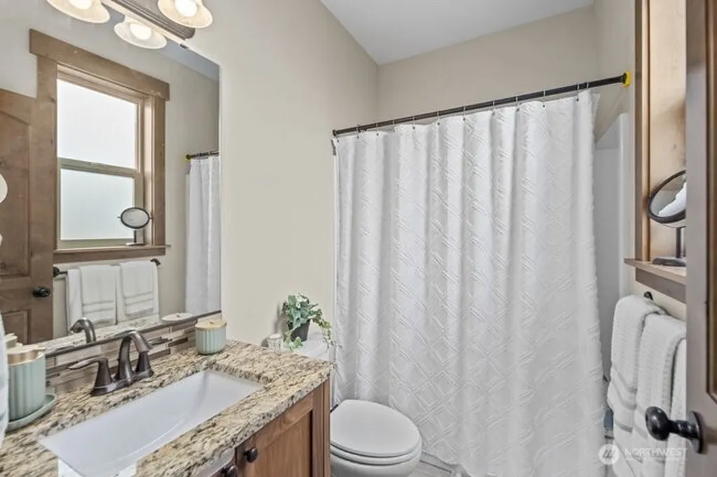 4220 121st Drive NE Lake Stevens WA 98258