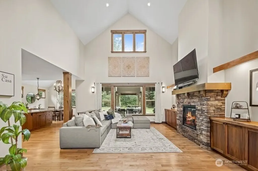 4220 121st Drive NE Lake Stevens WA 98258