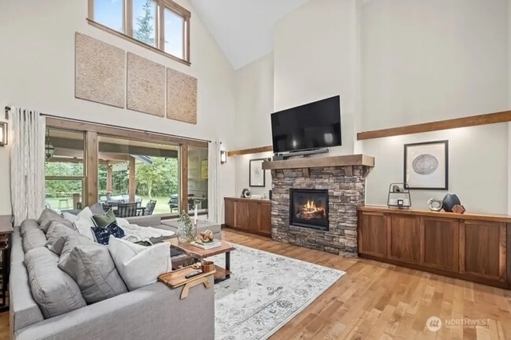 4220 121st Drive NE Lake Stevens WA 98258