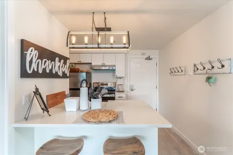 322 W Woodin 301 & 301a Avenue Chelan WA 98816