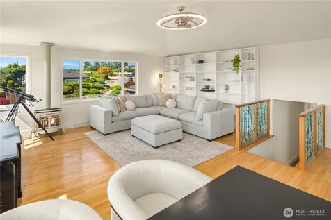 8505 21st Avenue NW Seattle WA 98117