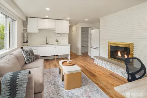 8505 21st Avenue NW Seattle WA 98117