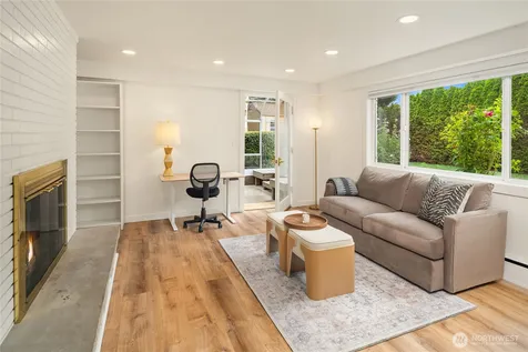 8505 21st Avenue NW Seattle WA 98117