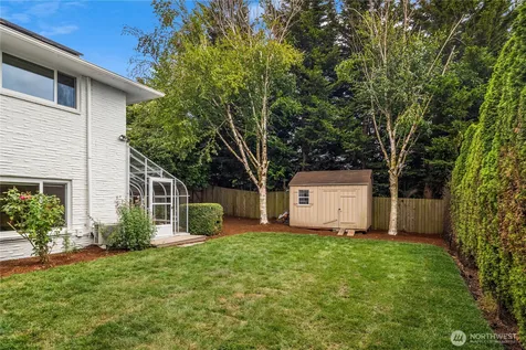 8505 21st Avenue NW Seattle WA 98117