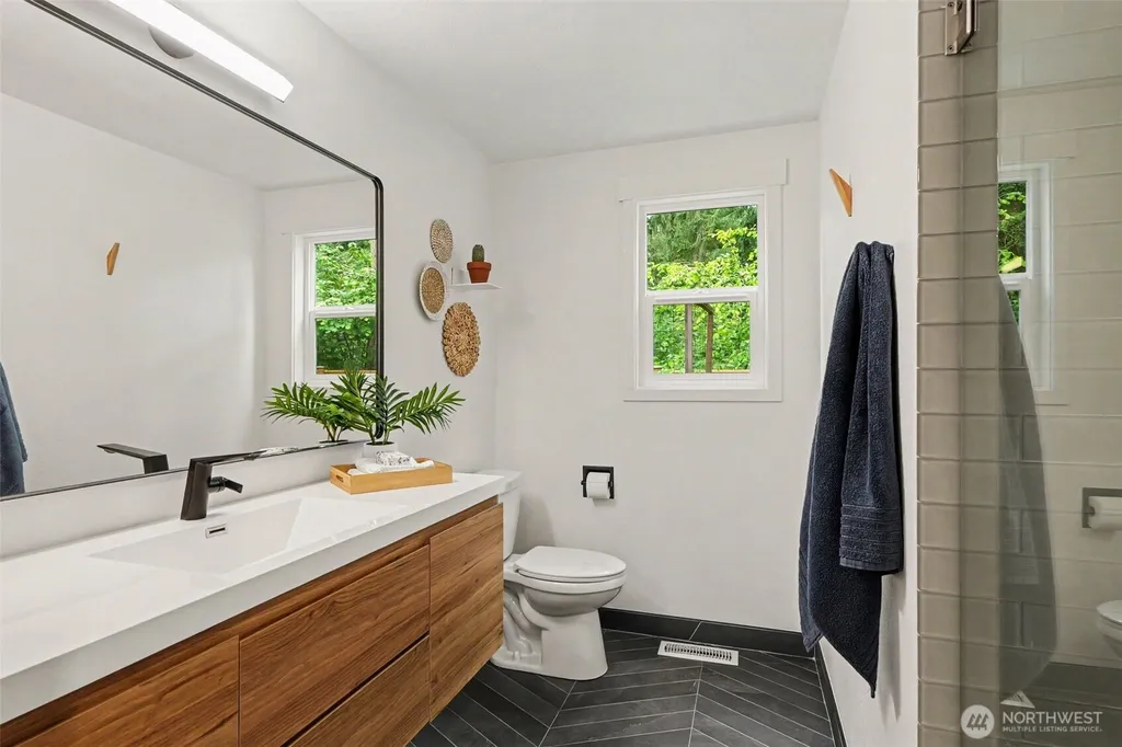 104 Bremerton Place NE Renton WA 98059