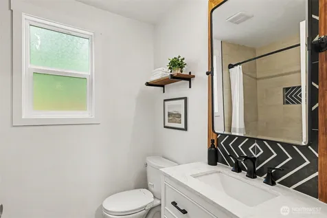 104 Bremerton Place NE Renton WA 98059