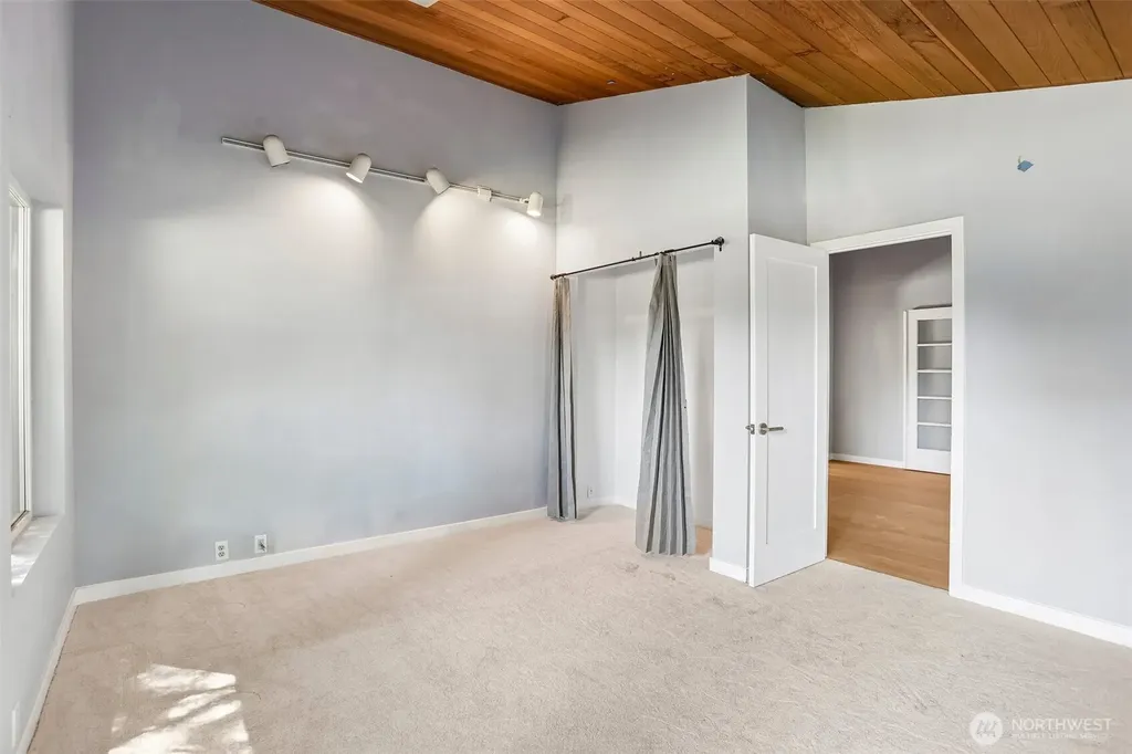 16220 Ambaum Boulevard S Burien WA 98148