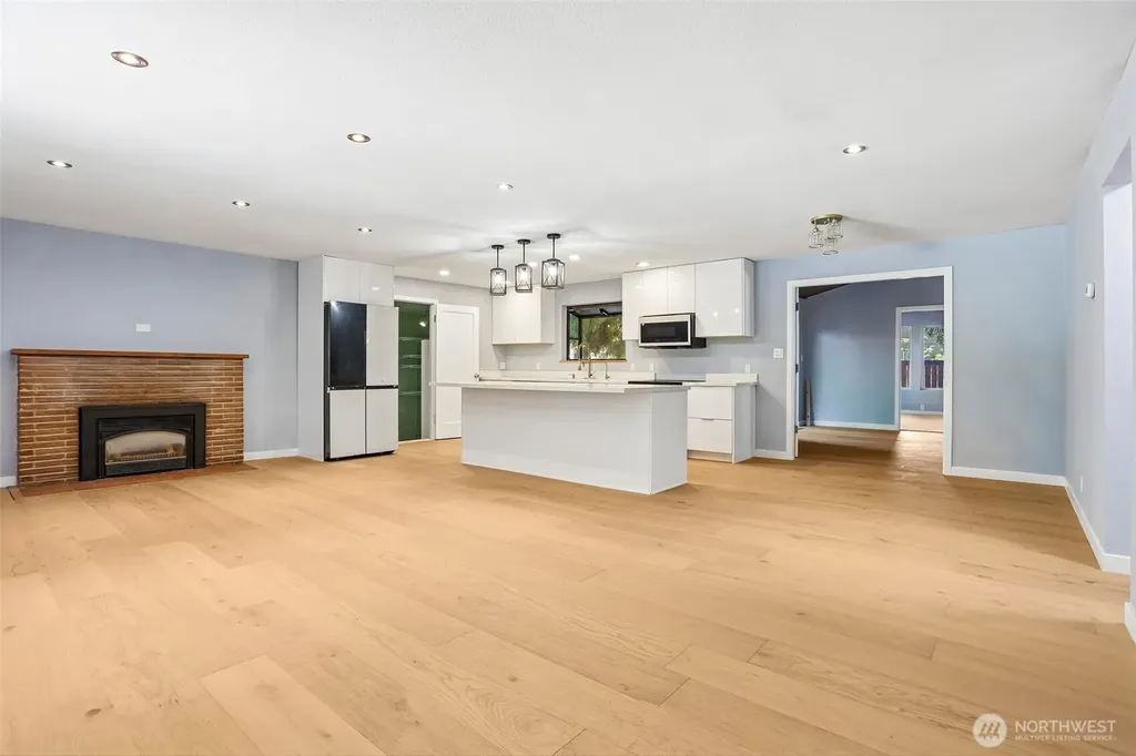 16220 Ambaum Boulevard S Burien WA 98148