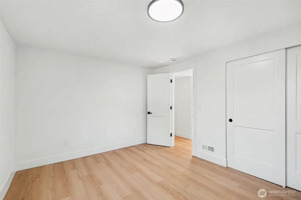 19414 1st Avenue SE Bothell WA 98012