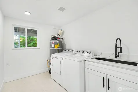 19414 1st Avenue SE Bothell WA 98012