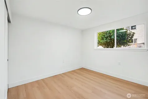 19414 1st Avenue SE Bothell WA 98012