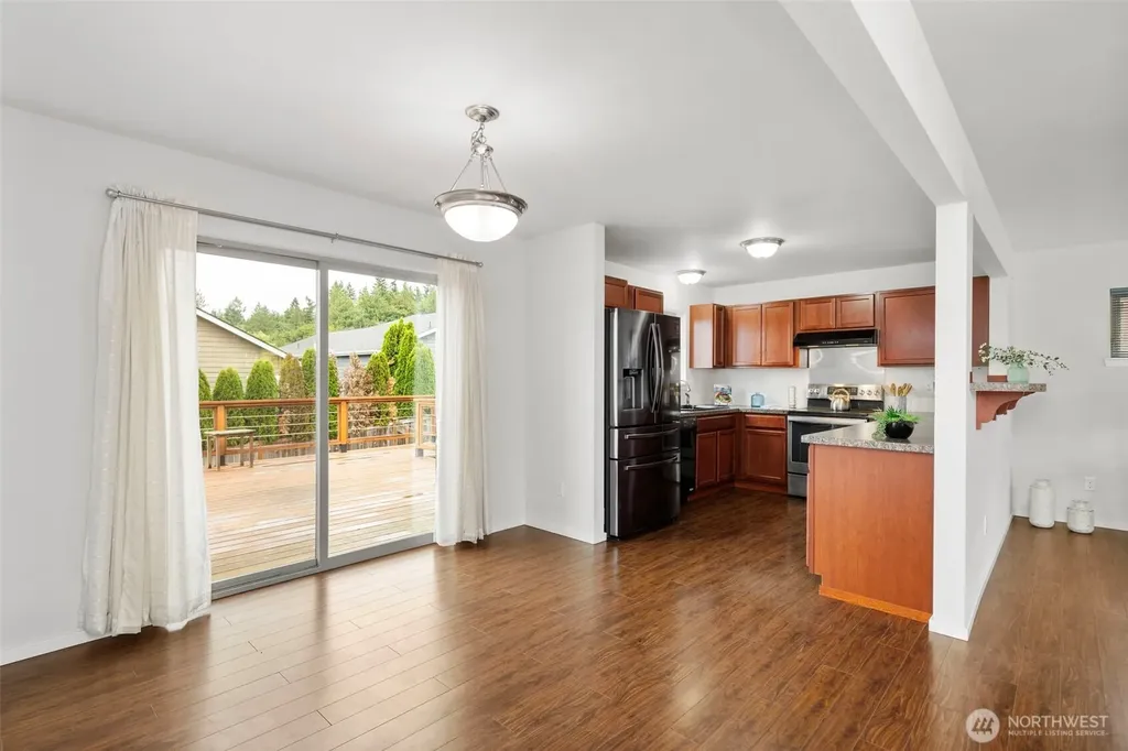 1658 NE Cascara Court Poulsbo WA 98370