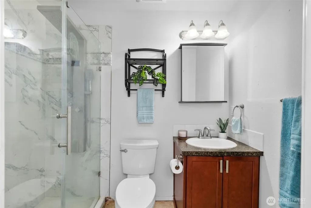 1658 NE Cascara Court Poulsbo WA 98370