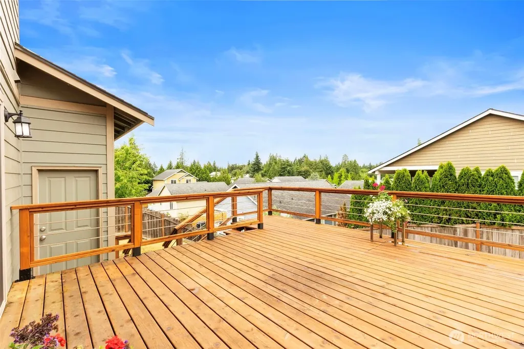 1658 NE Cascara Court Poulsbo WA 98370