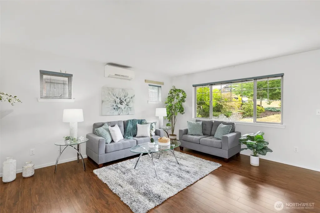 1658 NE Cascara Court Poulsbo WA 98370