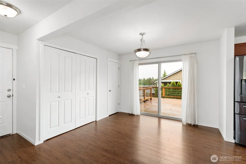 1658 NE Cascara Court Poulsbo WA 98370