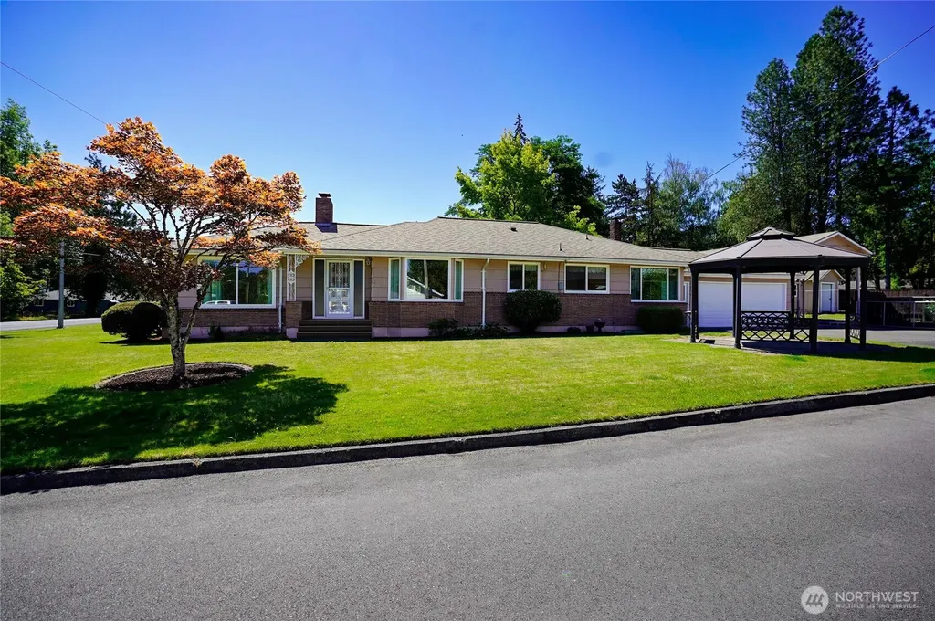102 Laurel Place Longview WA 98632