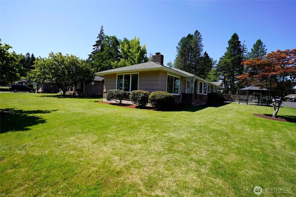 102 Laurel Place Longview WA 98632