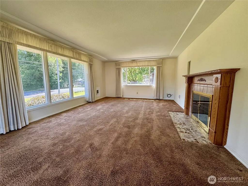 102 Laurel Place Longview WA 98632