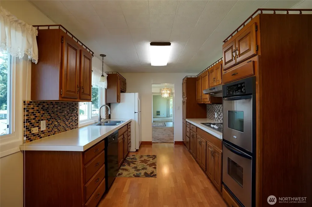 102 Laurel Place Longview WA 98632