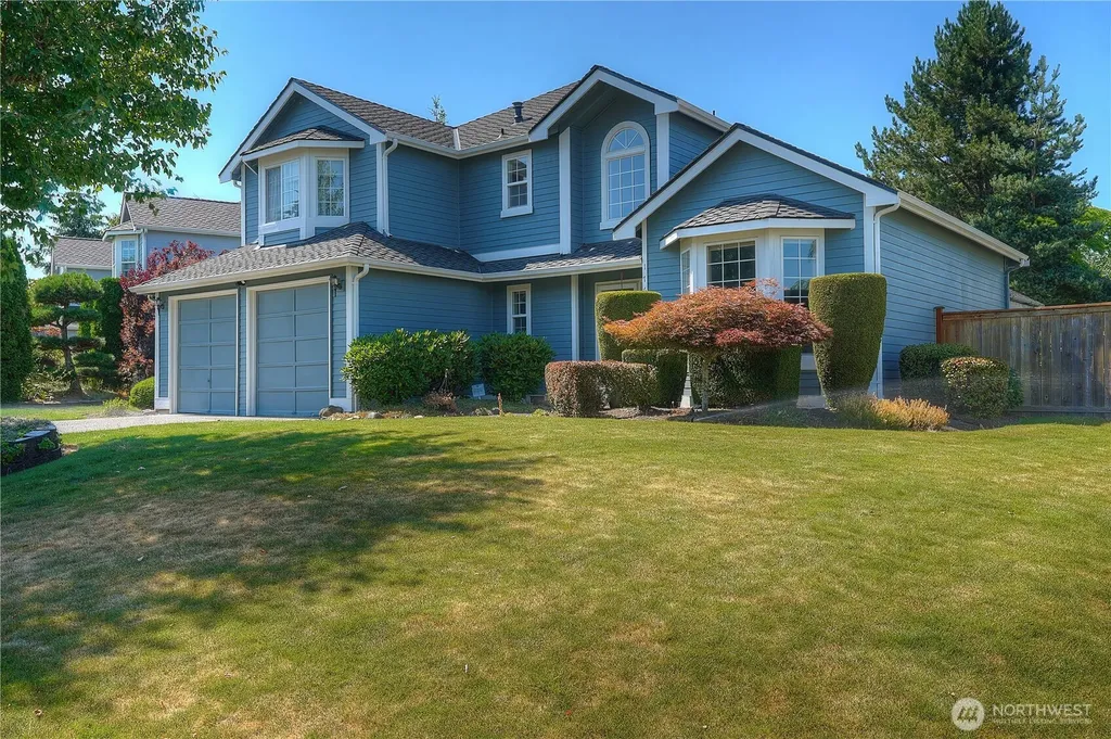 176 Eagle Ridge Drive E Puyallup WA 98374