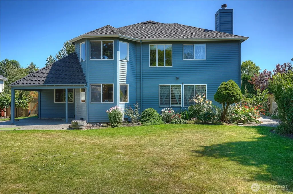 176 Eagle Ridge Drive E Puyallup WA 98374