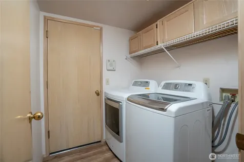 176 Eagle Ridge Drive E Puyallup WA 98374