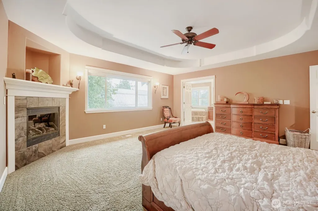 1001 S 38th Court Renton WA 98055