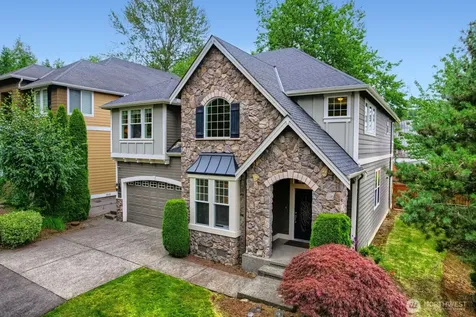 1001 S 38th Court Renton WA 98055