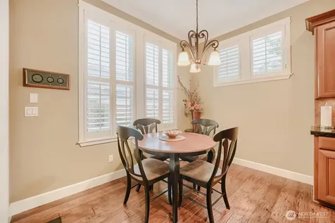 1001 S 38th Court Renton WA 98055