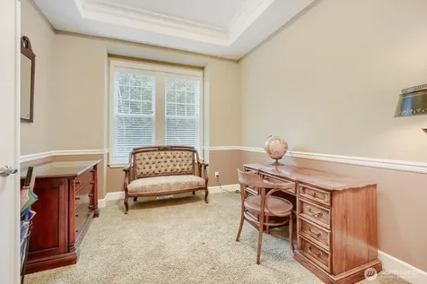 1001 S 38th Court Renton WA 98055
