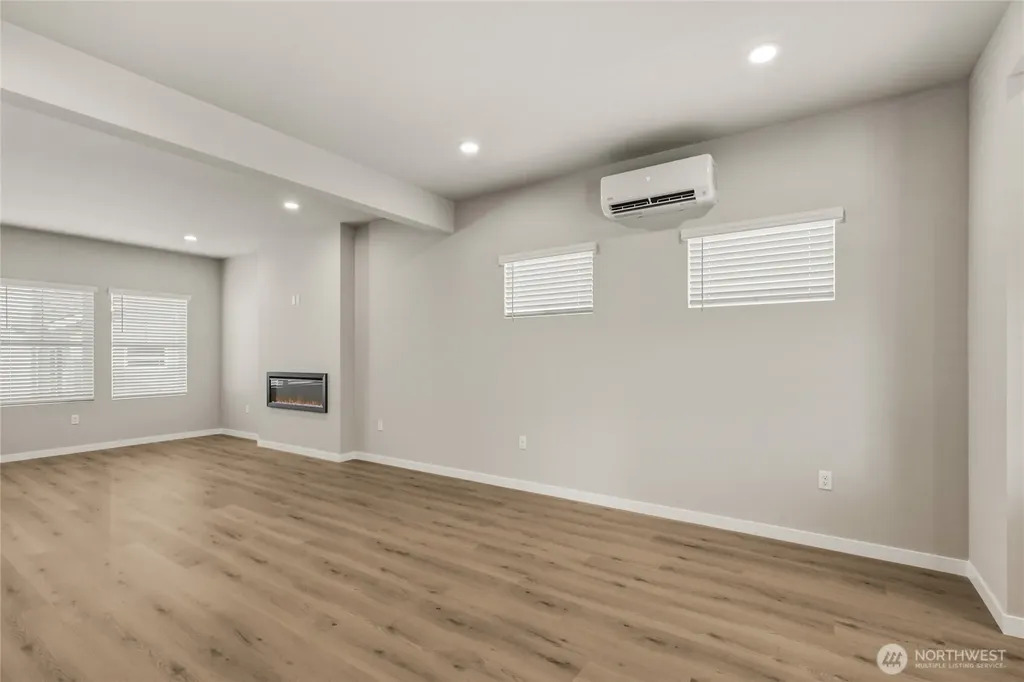 1121 138th Place SW Lynnwood WA 98087