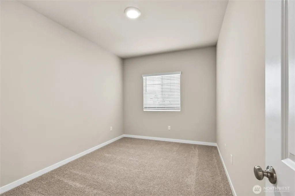 1121 138th Place SW Lynnwood WA 98087