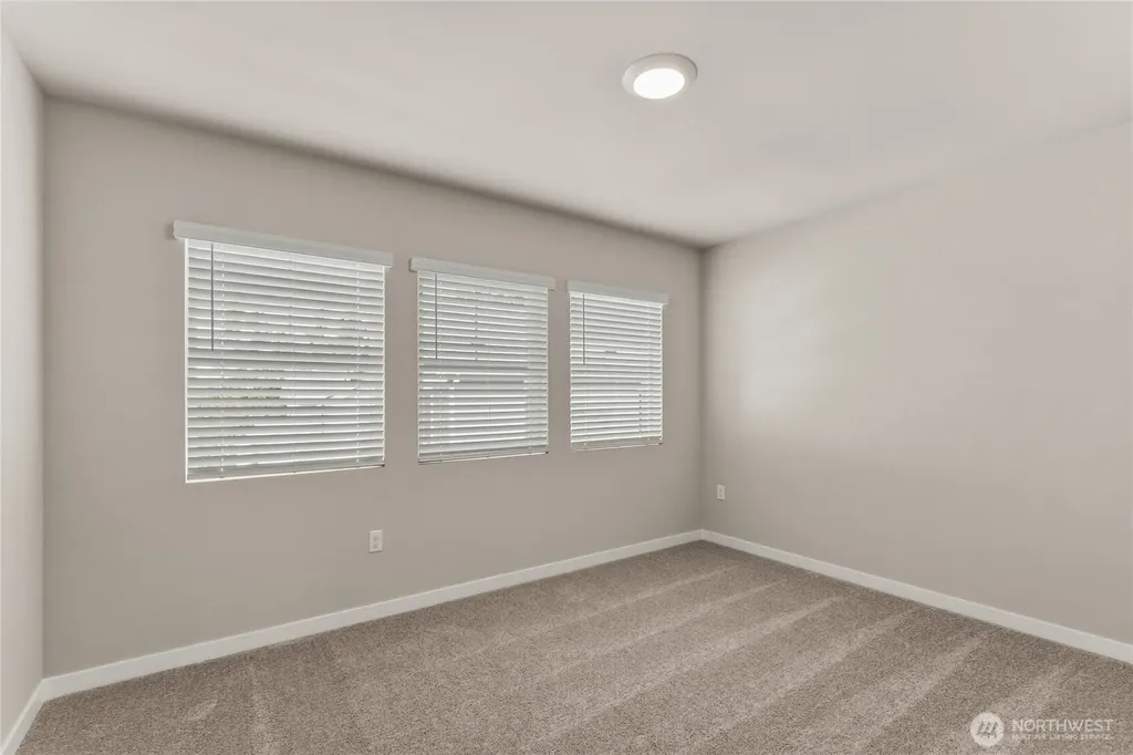 1121 138th Place SW Lynnwood WA 98087