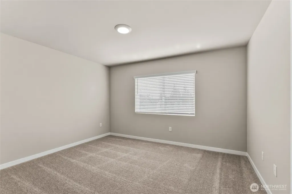 1121 138th Place SW Lynnwood WA 98087