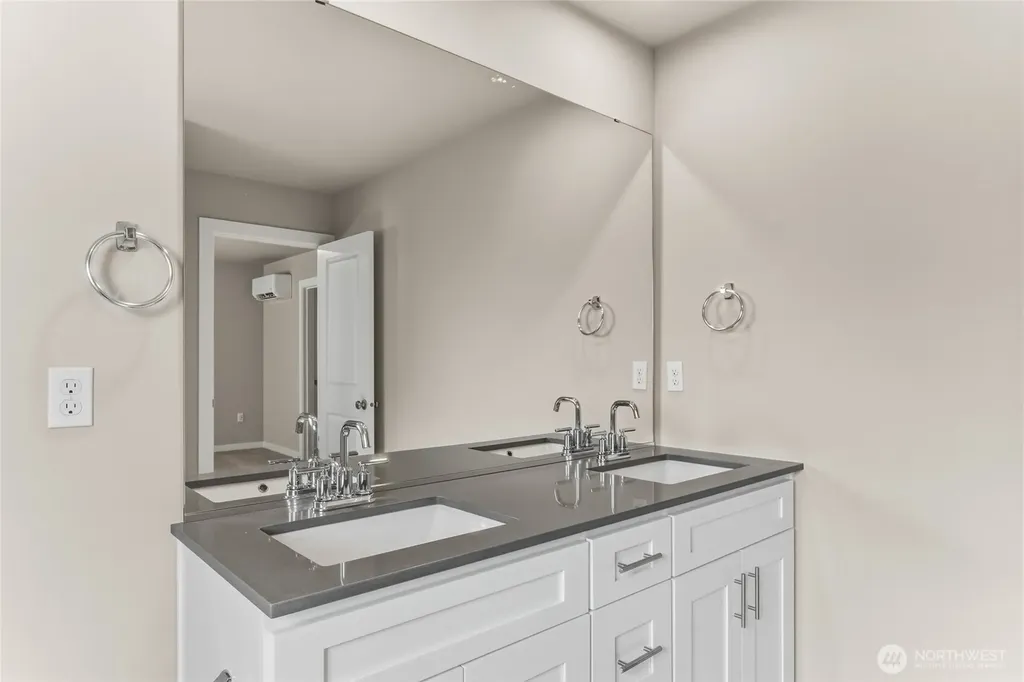 1121 138th Place SW Lynnwood WA 98087