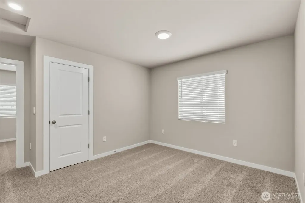 1121 138th Place SW Lynnwood WA 98087