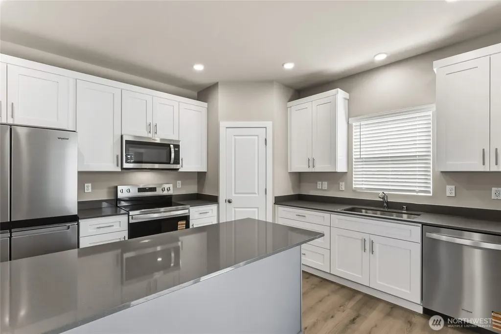 1121 138th Place SW Lynnwood WA 98087
