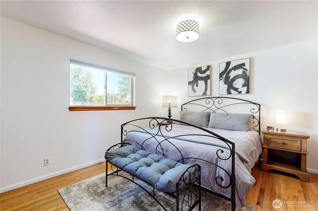 301 NE A Street College Place WA 99324