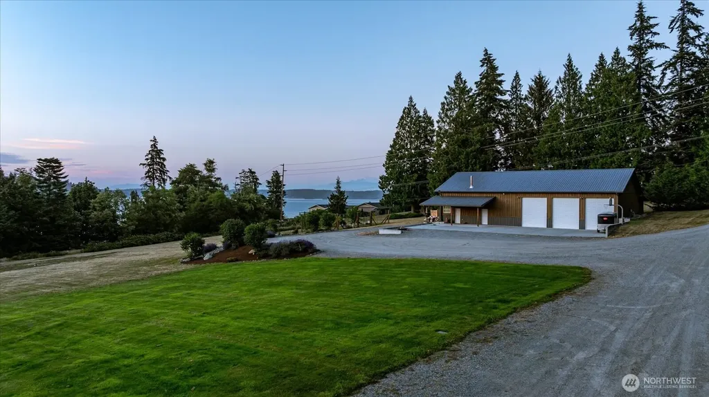 3807 Taylor Road Oak Harbor WA 98277
