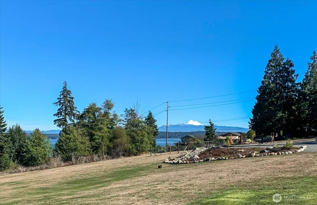 3807 Taylor Road Oak Harbor WA 98277