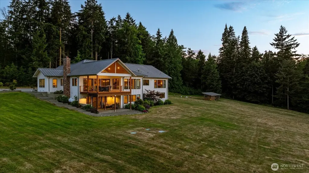 3807 Taylor Road Oak Harbor WA 98277