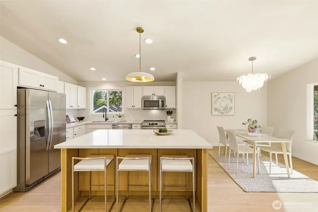 12544 25th Avenue NE Seattle WA 98125