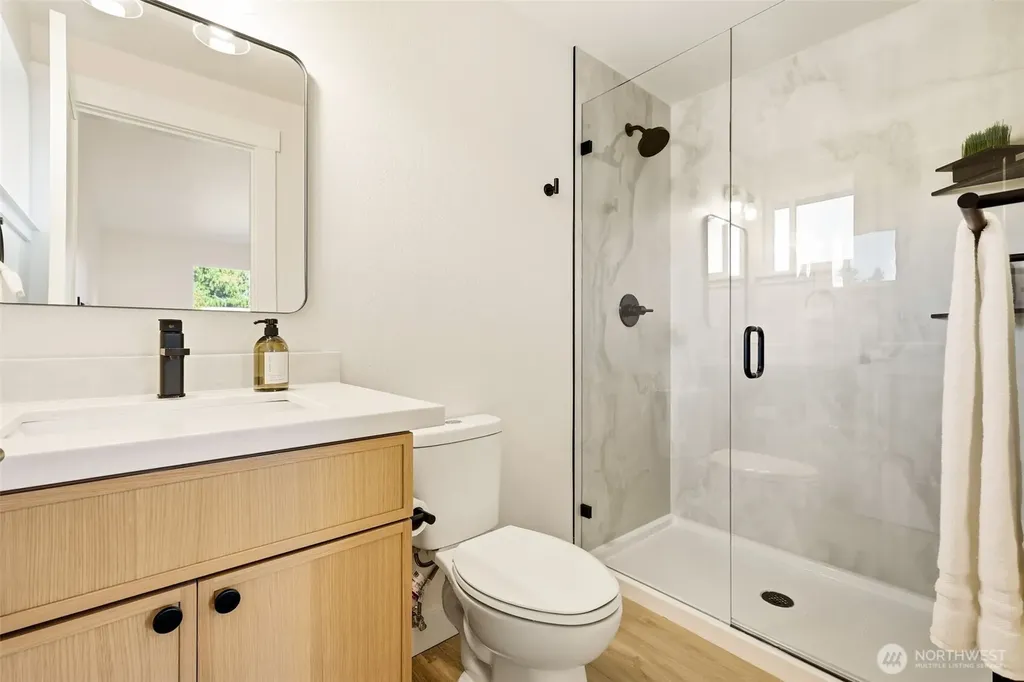 12544 25th Avenue NE Seattle WA 98125