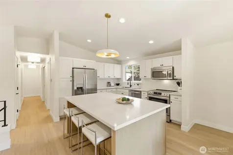 12544 25th Avenue NE Seattle WA 98125