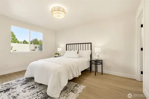 12544 25th Avenue NE Seattle WA 98125
