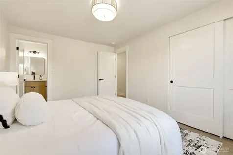 12544 25th Avenue NE Seattle WA 98125