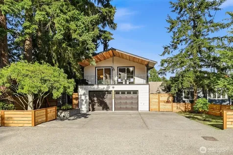 12544 25th Avenue NE Seattle WA 98125